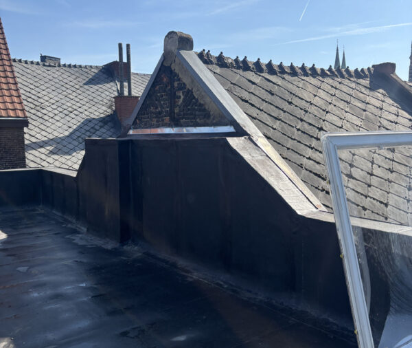 Chantier toiture Brynaert à Mons — travaux en tuiles